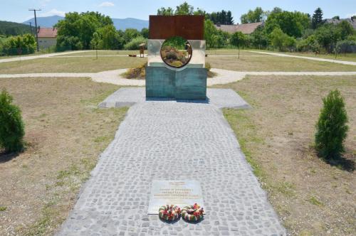 1956-os emlékmű Mátraszőlős